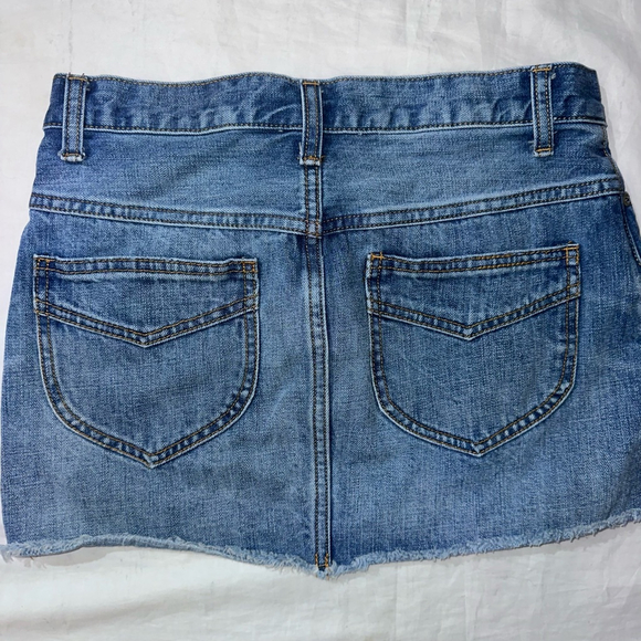 NWOT Women’s Size 2 Free People Denim Jeans Raw Hem Mini Skirt - Picture 5 of 6